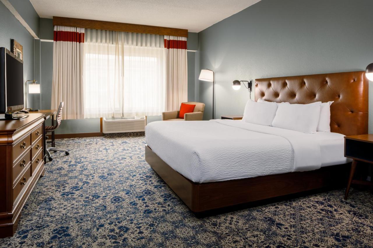 Four Points By Sheraton Louisville Airport Eksteriør bilde