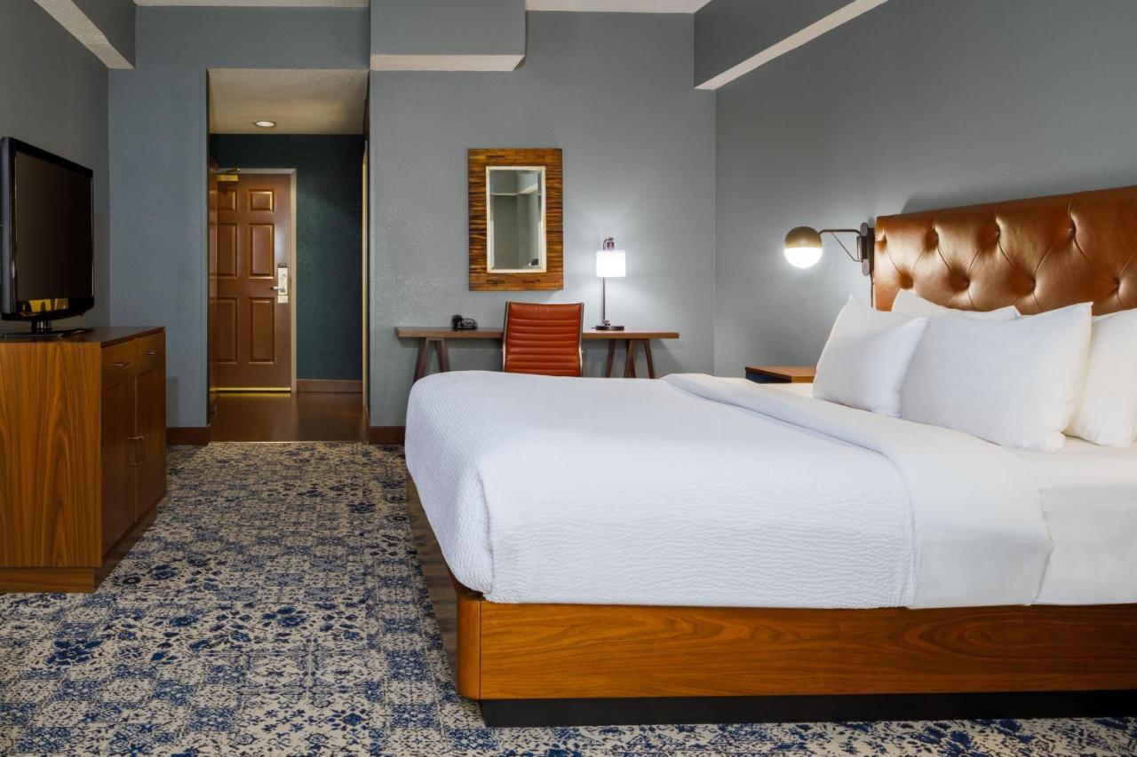 Four Points By Sheraton Louisville Airport Eksteriør bilde