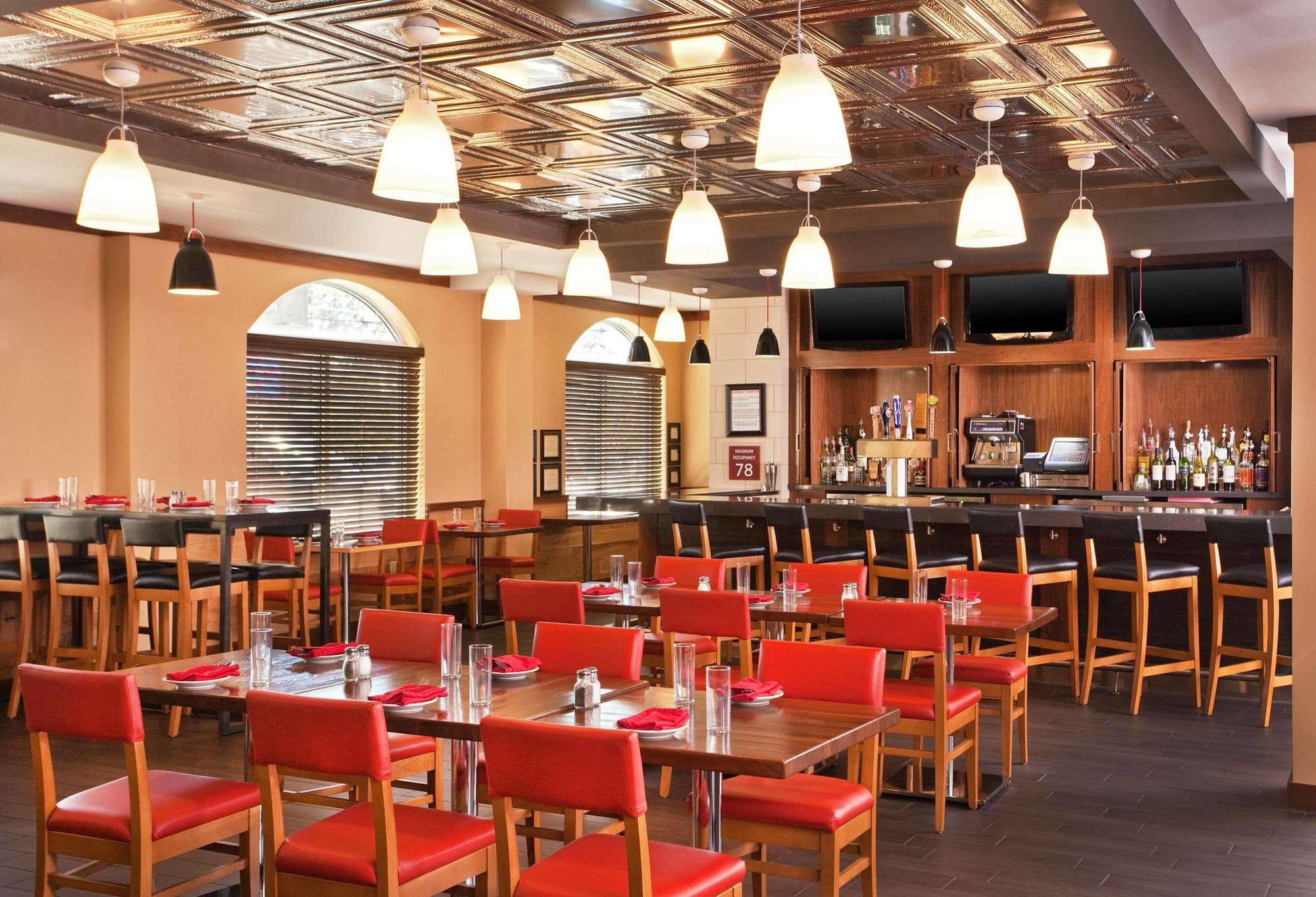 Four Points By Sheraton Louisville Airport Eksteriør bilde