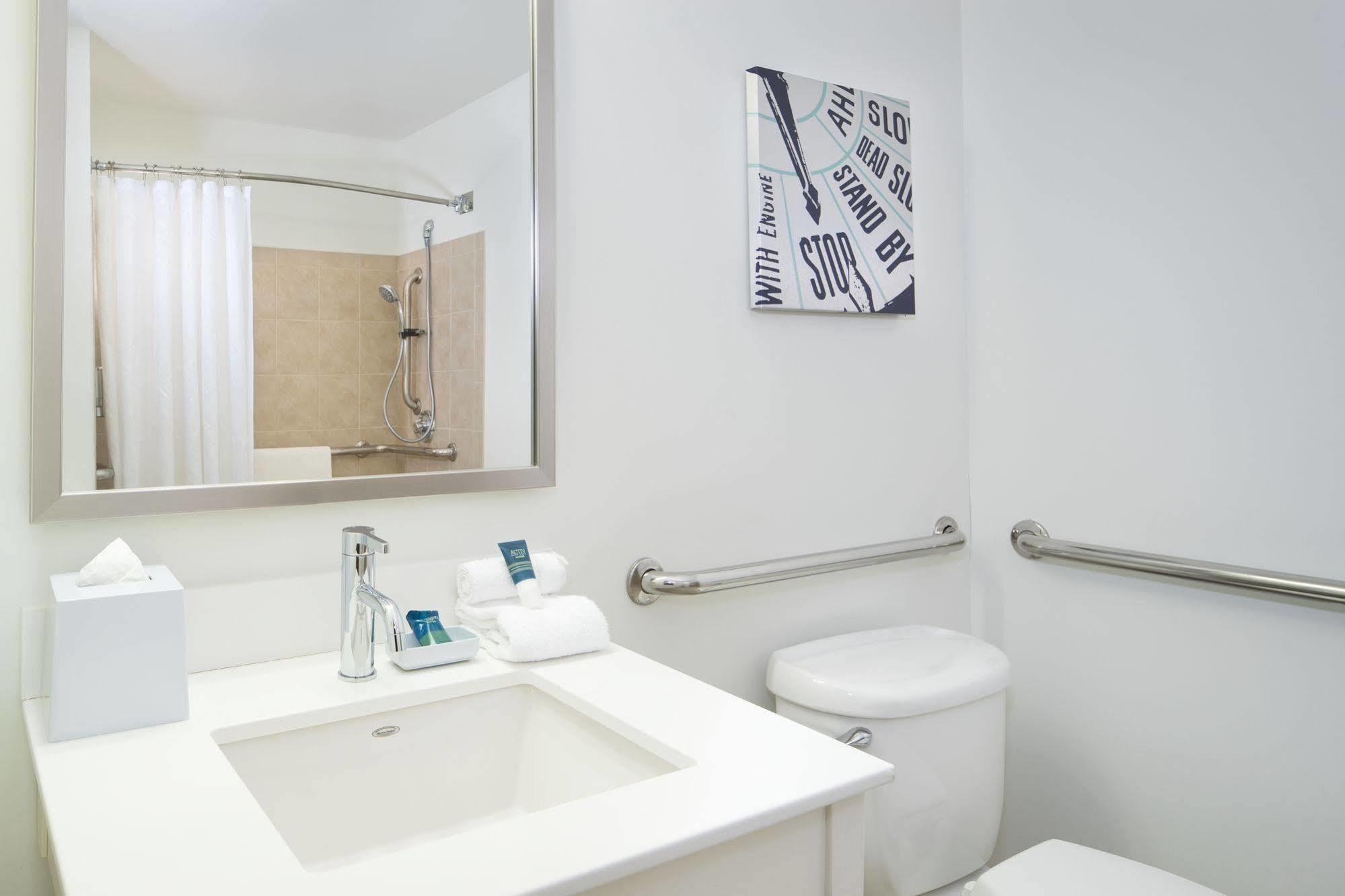 Four Points By Sheraton Louisville Airport Eksteriør bilde