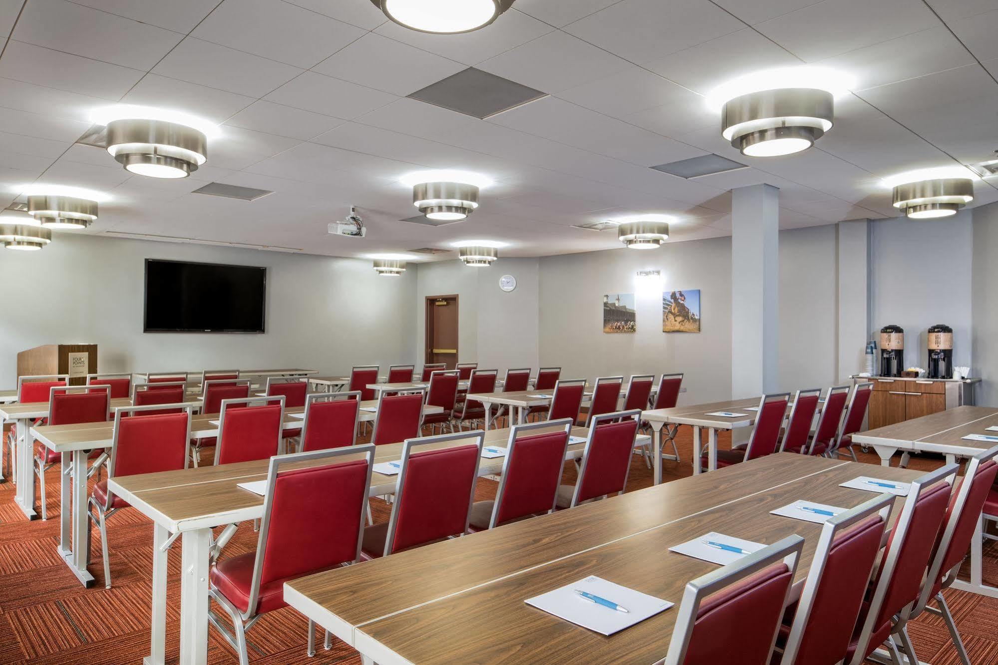 Four Points By Sheraton Louisville Airport Eksteriør bilde