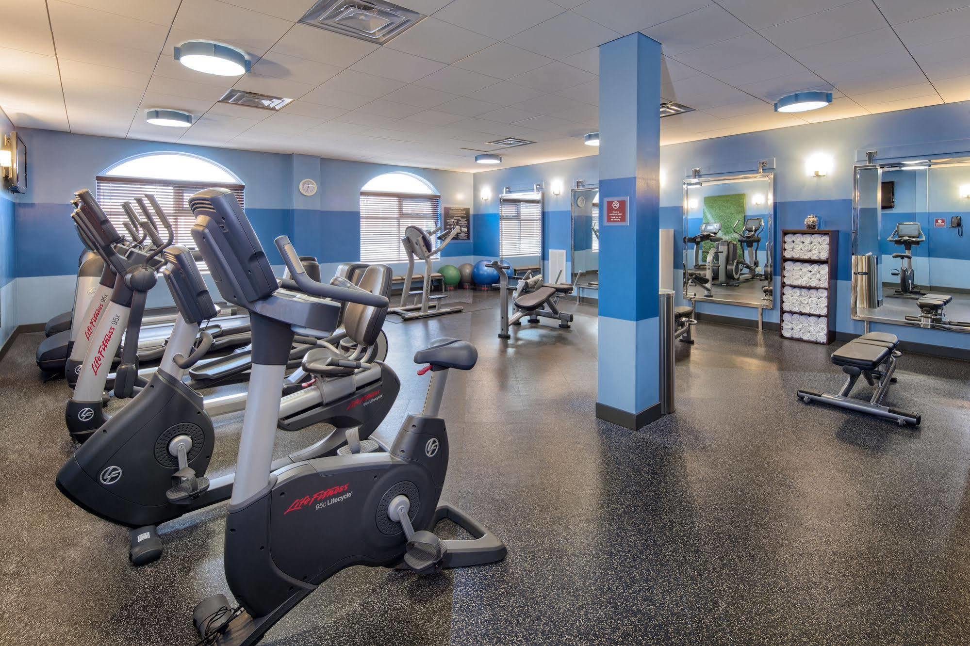 Four Points By Sheraton Louisville Airport Eksteriør bilde